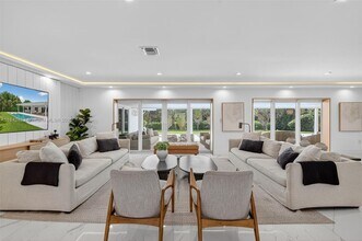 1001 Diplomat Pkwy in Hallandale Beach, FL - Building Photo - Building Photo