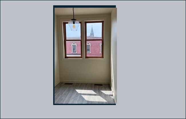 201 5th St, Unit B in Calumet, MI - Building Photo - Building Photo