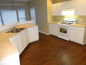 2453 Alston Dr NE in Marietta, GA - Building Photo - Building Photo