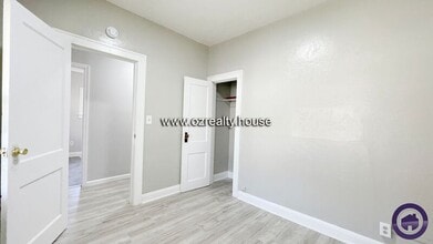 3430 Maple St in Toledo, OH - Building Photo - Building Photo