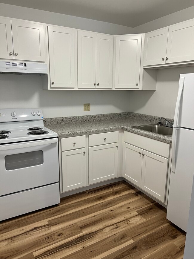 Shannon Hollow Road Apartments in Pittsburgh, PA - Foto de edificio - Building Photo