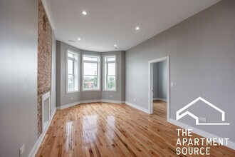 3328 W Congress Pkwy in Chicago, IL - Building Photo - Building Photo