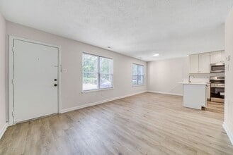 373 Railroad St in Knightdale, NC - Building Photo - Building Photo