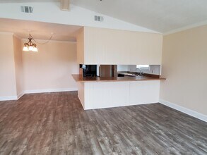 217 S Jan Dr in Panama City, FL - Building Photo - Building Photo