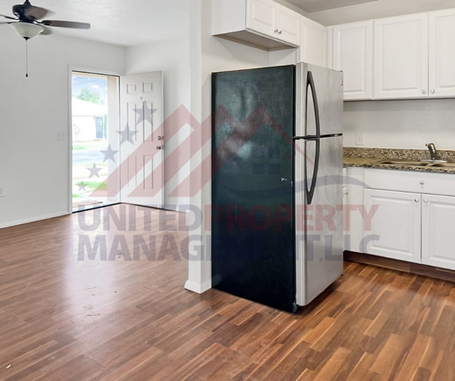 property at 506 W Tansill St