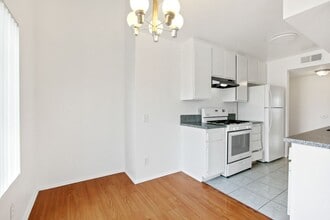 3685 Watseka Ave in Los Angeles, CA - Building Photo - Building Photo