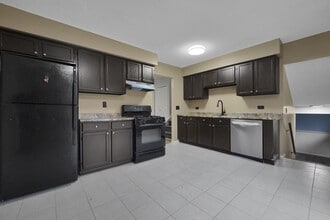 4550 Glenhaven Dr in Columbus, OH - Building Photo - Building Photo