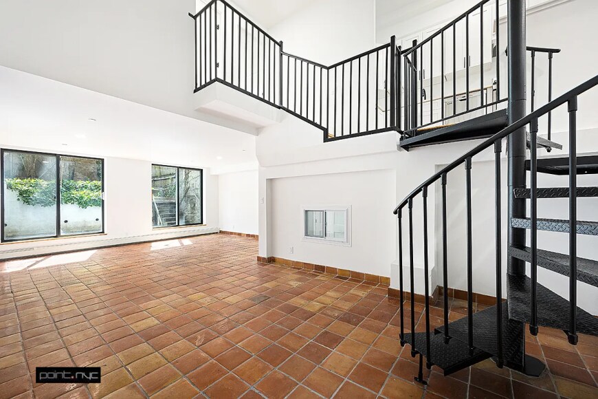 300 W 122nd St in New York, NY - Building Photo