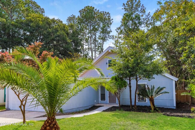 3938 Pine Breeze Rd S in Jacksonville, FL - Building Photo - Building Photo