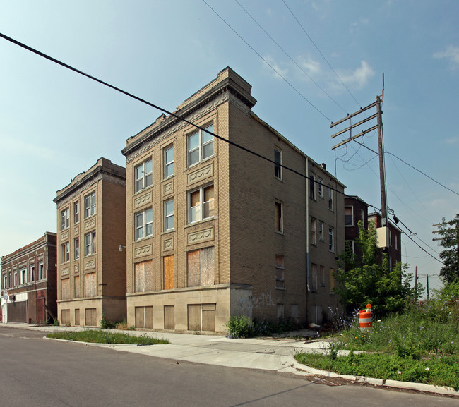 Chalmers Square Building 3