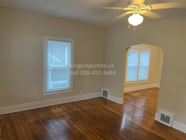 1720 Grace Ave NE in Canton, OH - Building Photo - Building Photo