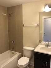 1114 W Balmoral Ave, Unit 2 in Chicago, IL - Foto de edificio - Building Photo