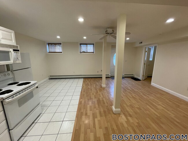 12 Dean Rd