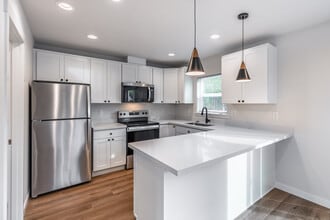 Tull Road Townhomes in Bellingham, WA - Building Photo - Interior Photo