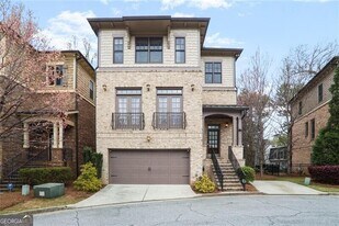 934 Canterbury Ln NE in Atlanta, GA - Building Photo