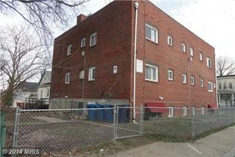 900 Cator Ave in Baltimore, MD - Building Photo - Building Photo