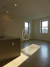 45 Thorndike St, Unit 1 in Boston, MA - Building Photo - Building Photo