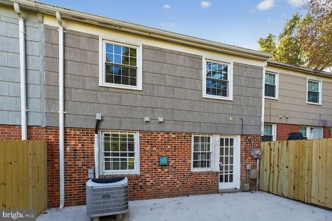 1532 Potomac Heights Dr in Fort Washington, MD - Building Photo - Building Photo