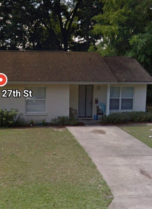 706 NE 27th St in Ocala, FL - Foto de edificio