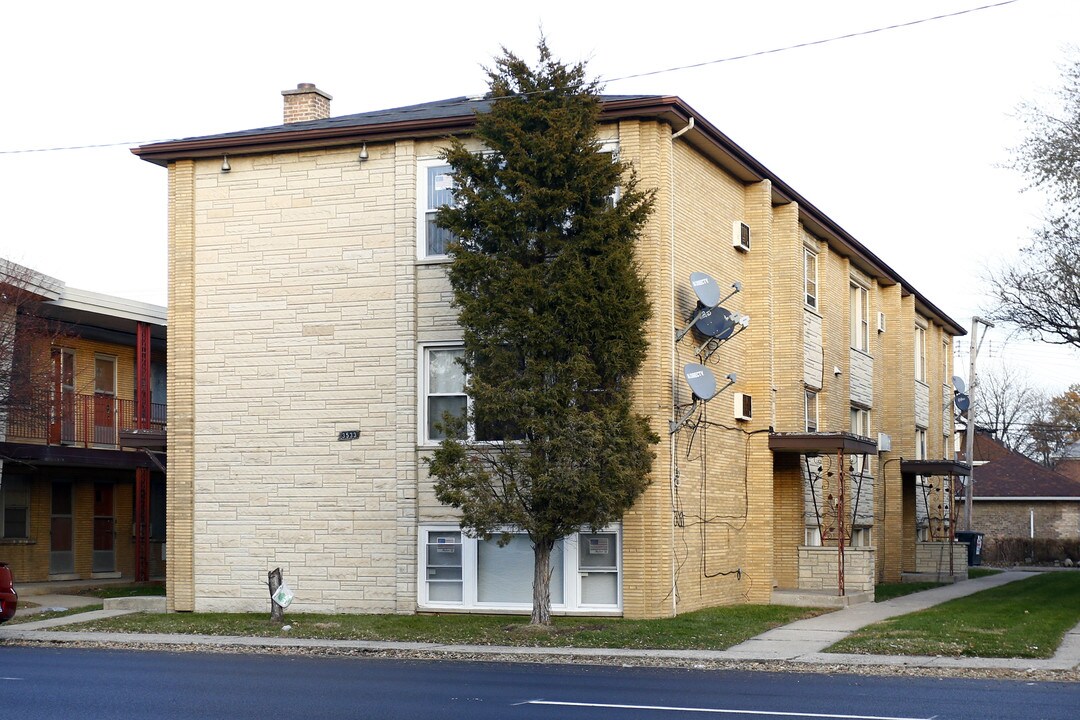 3533 Harlem Ave in Berwyn, IL - Foto de edificio