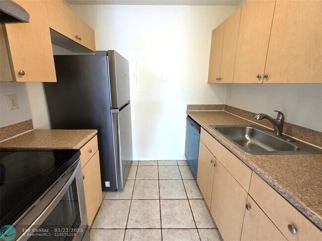 property at 1068 Benoist Farms Rd