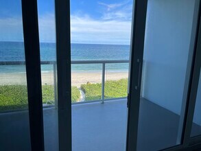 2909 S Ocean Blvd in Highland Beach, FL - Building Photo - Building Photo
