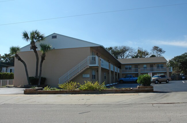 4064 Halifaxalifax Dr in Port Orange, FL - Building Photo - Building Photo