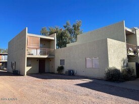 2802 E Monte Cristo Ave in Phoenix, AZ - Building Photo