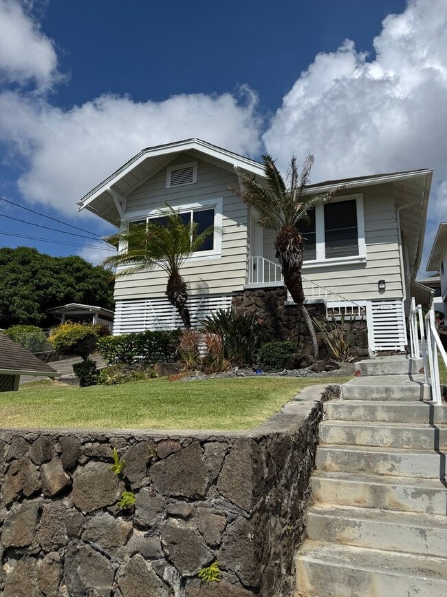 3774 Pukalani Pl in Honolulu, HI - Building Photo - Building Photo