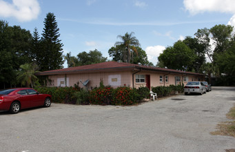 South Gate Apartments in Sarasota, FL - Building Photo - Building Photo