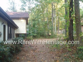 6913 Springwood Dr in Douglasville, GA - Building Photo - Building Photo