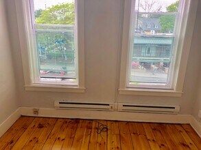25 N Pleasant St, Unit 3S in Amherst, MA - Building Photo - Building Photo