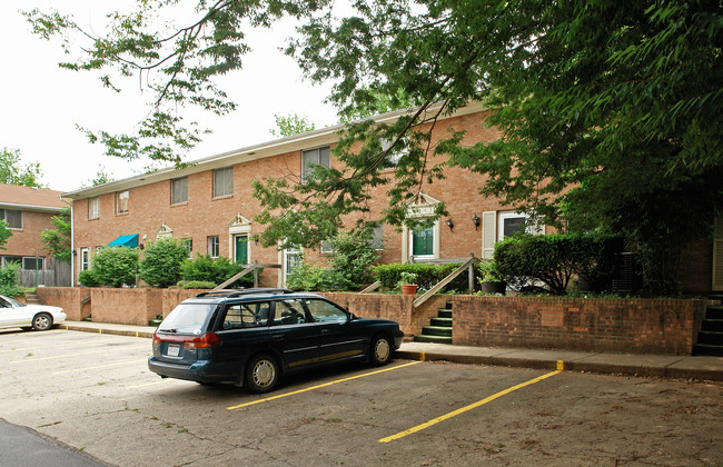 13th Street in Parkersburg, WV - Building Photo - Building Photo