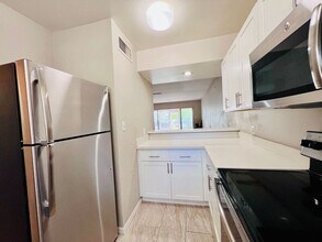 1335 Villa Ln in Apopka, FL - Building Photo - Building Photo