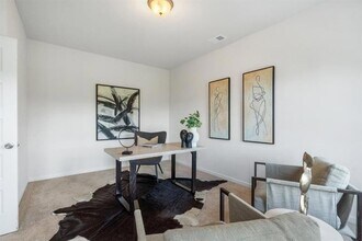 75 Professional Pl in Calhoun, GA - Foto de edificio - Building Photo