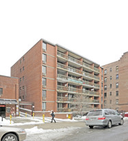 13635 Maple Ave Apartamentos