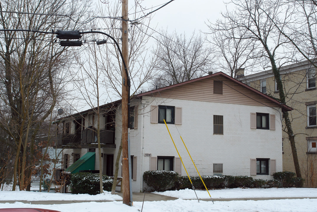 504 Delaware Ave in Oakmont, PA - Building Photo