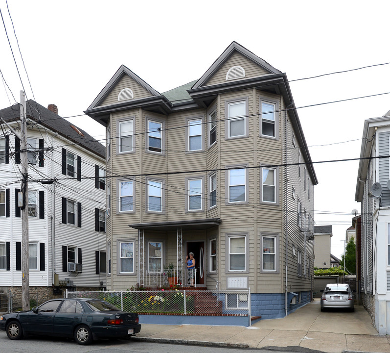 189 Tinkham St in New Bedford, MA - Building Photo