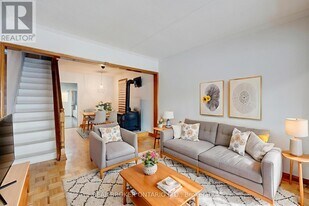 195 Islington Ave. in Toronto, ON - Building Photo