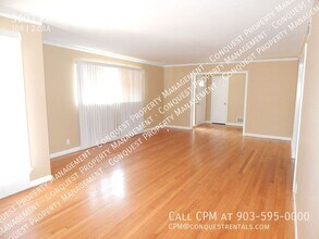 3601 Paluxy Dr in Tyler, TX - Building Photo - Building Photo