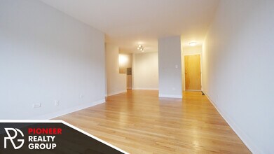 643 W Wrightwood Ave in Chicago, IL - Building Photo - Building Photo