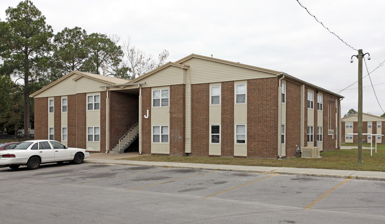 Henry Kirkland Garden Apartments in Panama City, FL - Building Photo