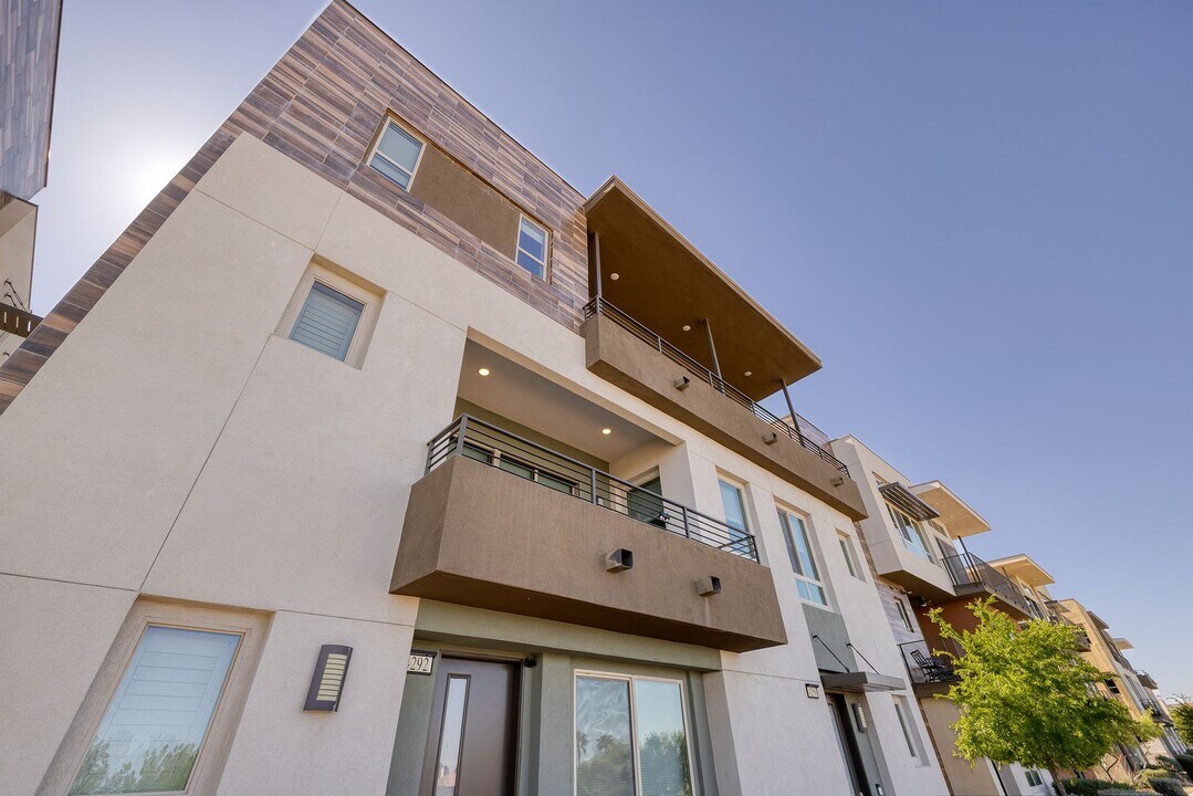 4292 Veraz St in Las Vegas, NV - Building Photo