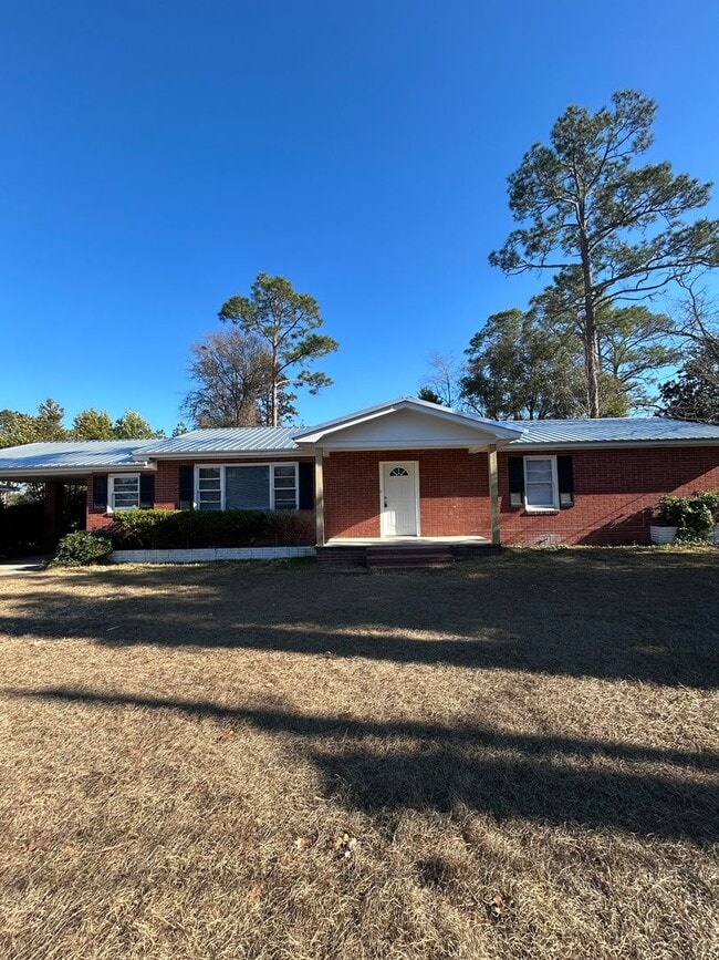 property at 416 N Madison St