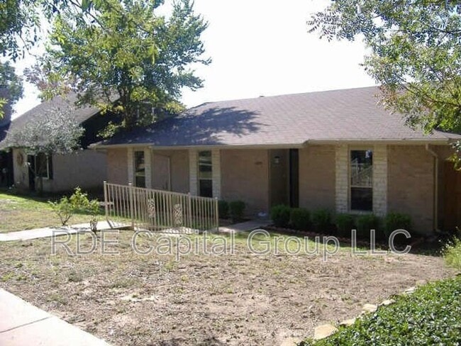 property at 4705 Cliffwood Dr