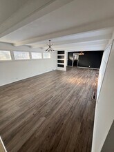 4827 Knoxville Ave in Peoria, IL - Building Photo - Building Photo