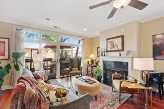 1056 W Lawrence Ave in Chicago, IL - Building Photo - Building Photo