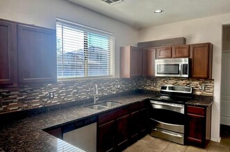 3437 E Harwell Rd in Gilbert, AZ - Building Photo - Building Photo