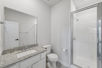 7933 Spring Run Dr in Magnolia, TX - Foto de edificio - Building Photo