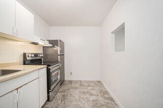 185 Mcarthur Av in Ottawa, ON - Building Photo - Building Photo